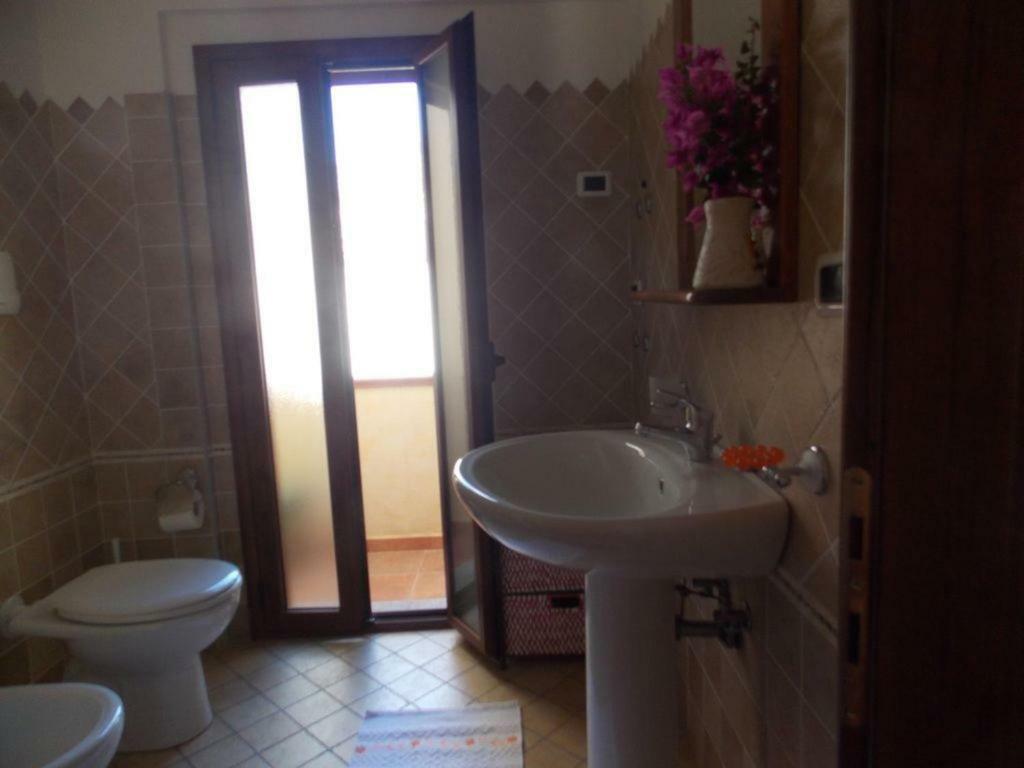Apartamento Casa In Riva Al Mare Cala Gonone Exterior foto
