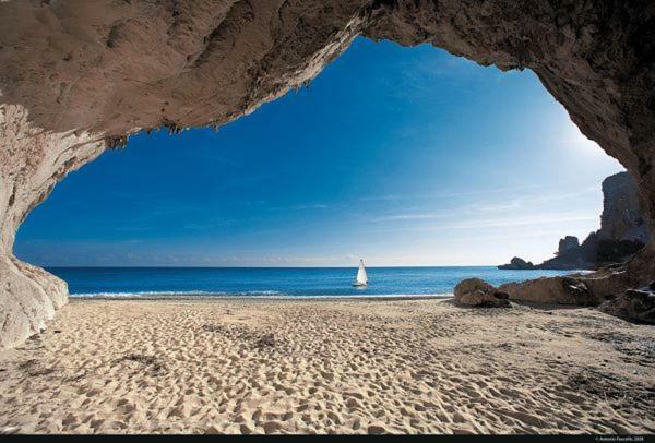 Apartamento Casa In Riva Al Mare Cala Gonone Exterior foto
